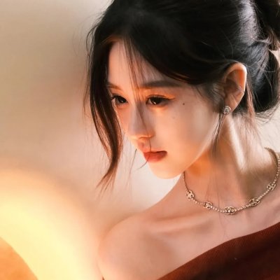 白色,红色与...
